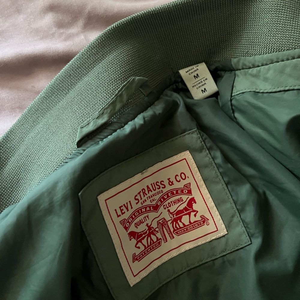 Levi's Green Bomber Jacket - Picture 5 of 6